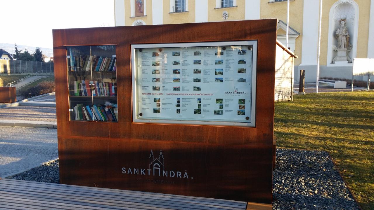 Bücherbox bei der Basilika